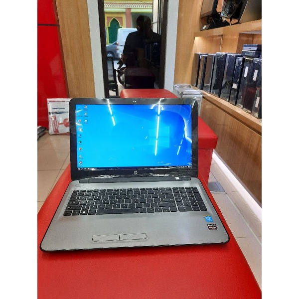 Laptop HP Notebook 15 Core i5 Gen 4 Ram 8 HDD 500 GB Amd Radeon R5 M330