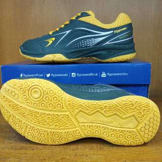  Sepatu  sapatu spatu badminton  bulutangkis  bulu tangkis  