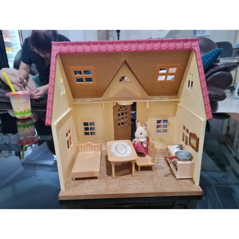 Sylvanian Families preloved - Cosy Cottage Home