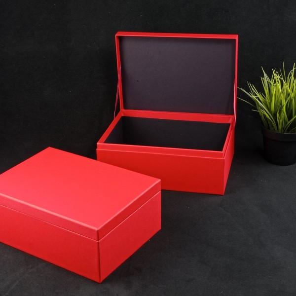 

➢ Kotak Kado/Gift Box/Treasury Box ukuran 25 cm x 18 cm x 9 cm - Merah ☟