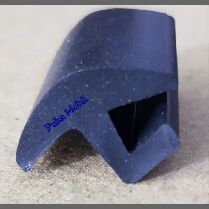 Karet Lis List Kaca Model T Besar Mobil Universal