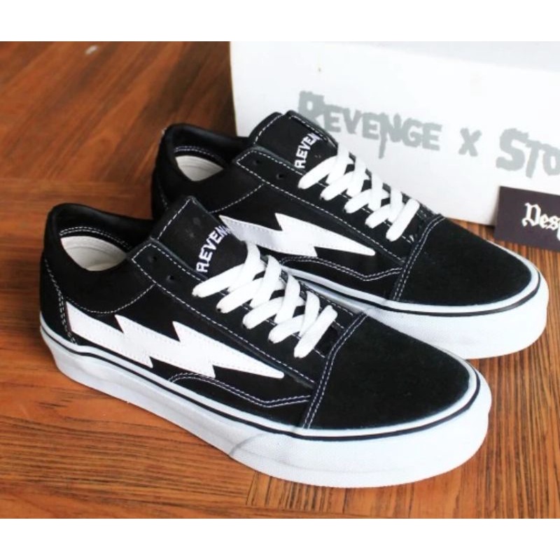 MURAH BAYAR DITEMPAT SNEAKERS VANSS PETIR PRIA DAN WANITA/SEPATU SEKOLAH/SEPATU CASUAL DAN FORMAL/SNEAKERS VANSS MODEL BARU/SNEAKERS VANSS PETIR TERBARU/SEPATU TREND MASA KINI/SEPATU VANSS TERBARU 2022/SEPATU VANS PETIR REVENGE/SEPATU FASHION TERLARIS COD