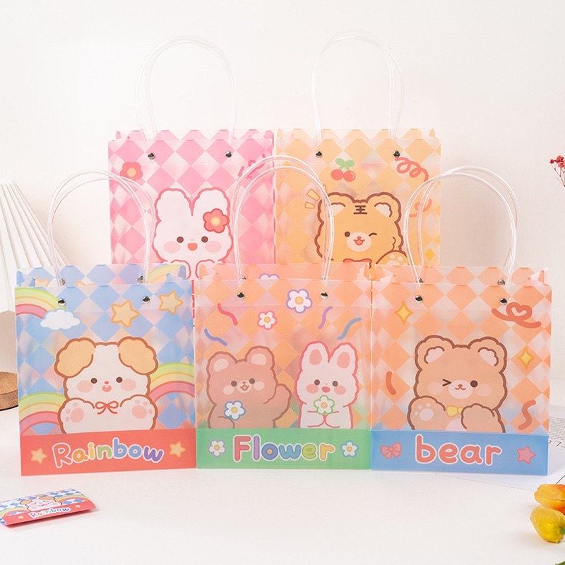 

Plastic Bag Gift Kertas Paper Kantong Bingkisan Hadiah Bungkus Kado Anti Air Lecek Kokoh Tas Mini Lucu Aesthetic Import Papper Plastik Tentengan Wrap Karakter Bear Rabbit Pastel Lucu Cute #pb04