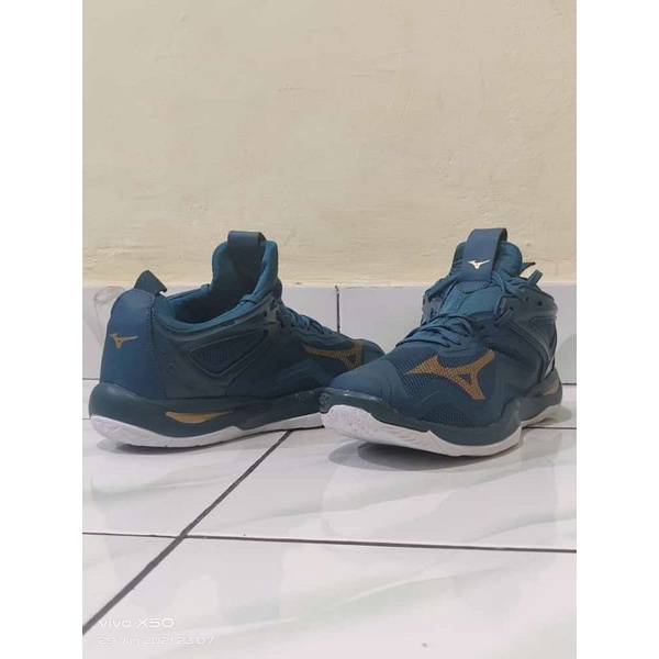 Mizuno mirage super premium-sepatu voly murah-mizuno murah-mizuno terbaru