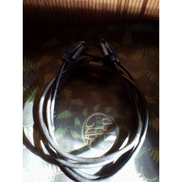 Kabel VGA to VGA . Kabel PC Monitor Lenovo  . Male.