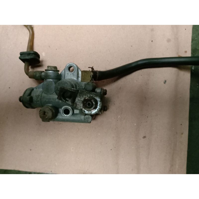 kompa oli pompa oli oil  Suzuki a100