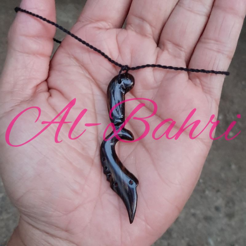 Kalung Bandul Kujang Kayu Aren