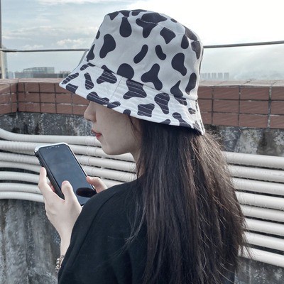 Topi Bucket Pria Dan Wanita Motif Print Panda Sapi Warna Hitam Dan Putih Untuk Musim Panas