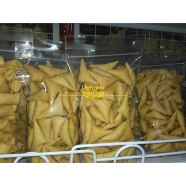 

Sumpia segitiga Samosa 250gram