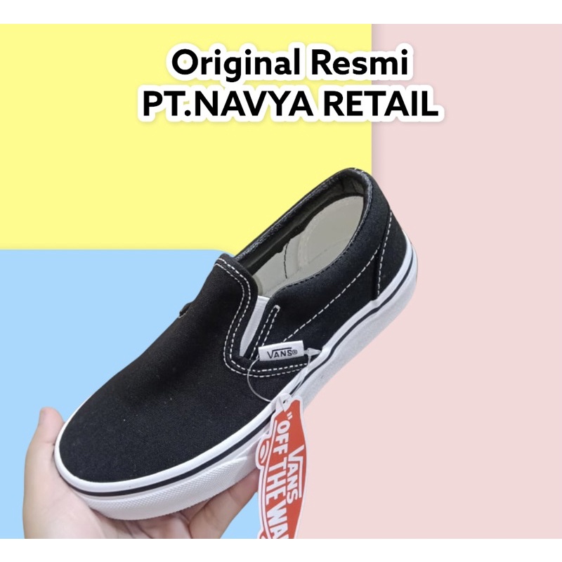 VANS - Classic Slip On Black White Original Resmi Navya Retail