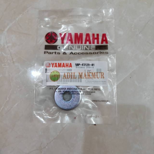 PLAT RING COVER BOSH / BOS SWING ARM  F1ZR - FIZR - BYSON - VIXION - SCORPIO ASLI ORIGINAL YAMAHA