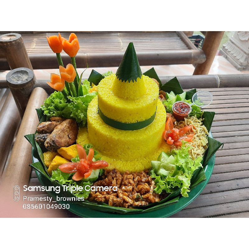 

tumpeng