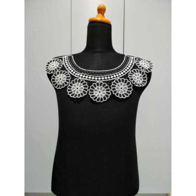 renda kerah bordir hitam putih