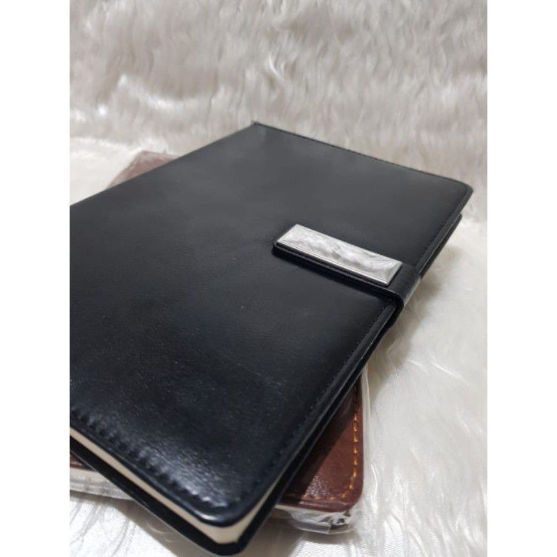 

MilL AG 08 Agenda Kulit A5 Buku Catatan Notebook Kulit Exclusive Dpt Dicustom Logo Perusahaan / Nama