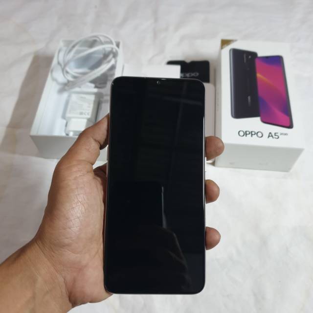 HANDPHONE HP SECOND BEKAS. OPPO A5 2020 4/128 98% mulus fullset