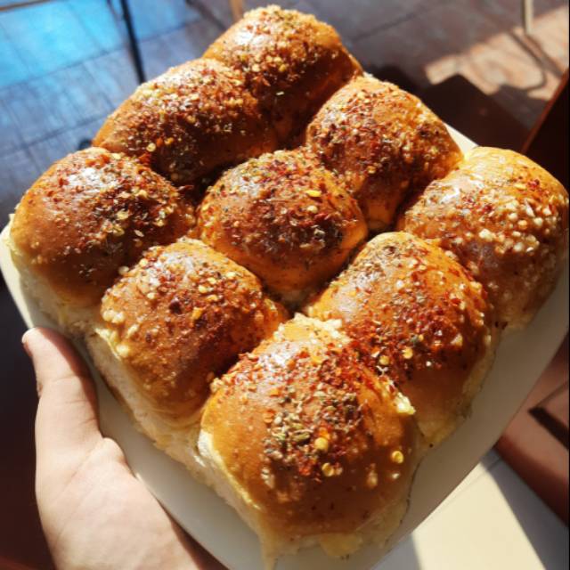 

Vegan Chilli Cheese Bread