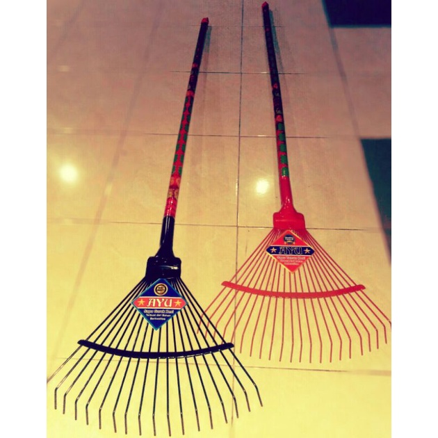 Sapu Taman/Garuk Besi(Besar Kawat 2,3Mm)