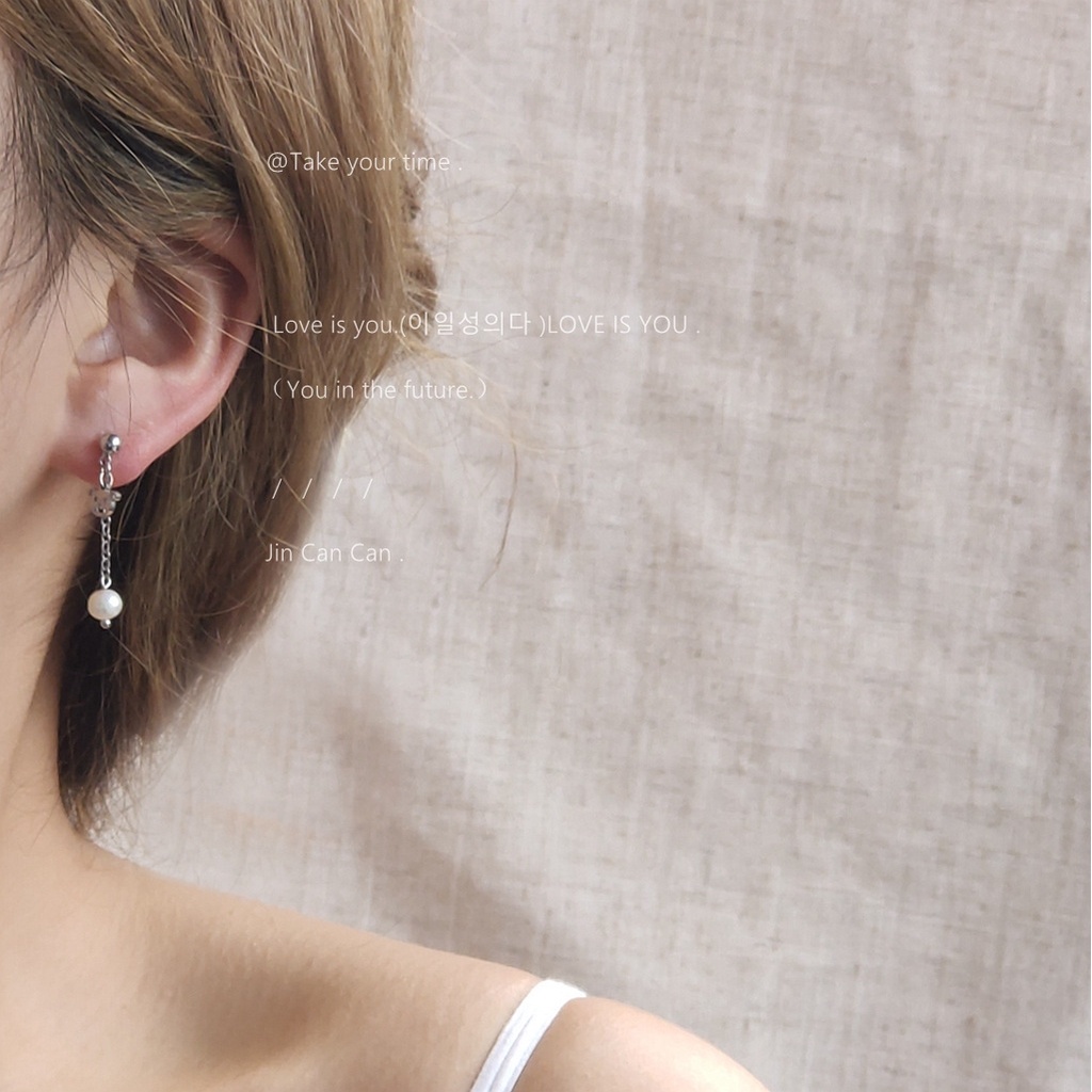 Anting Rantai Panjang Bahan S925 Silver Titanium Steel Bentuk Beruang Asimetris Untuk Wanita