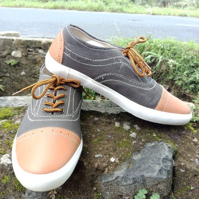 Sepatu Black Master Second