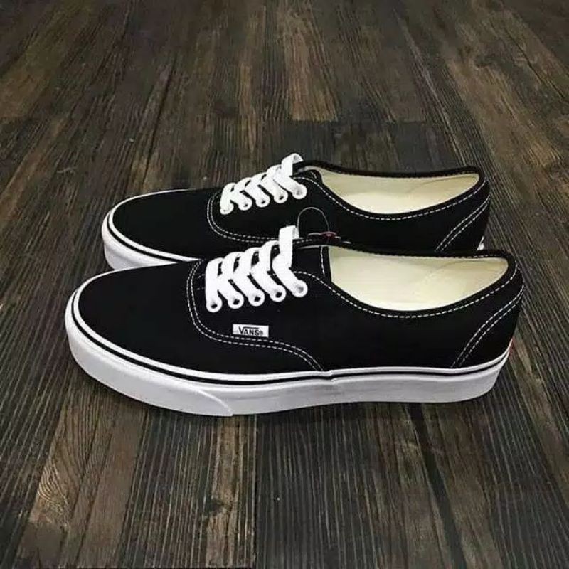 Vans Authentic Classic Black White. Sepatu Vans Original Dijamin Asli Garansi New BNIB Top Rare.
