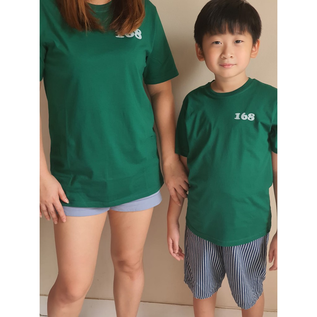 Familygames KAOS CETAK couple gambar foto tulisan ulang tahun imlek natal Squid game anak dewasa set