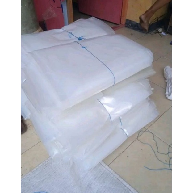 Plastik UV 7x8 meter tebal 200 micron