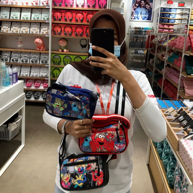 CROSSBODY BAG MINISO TAS SESAME STREET