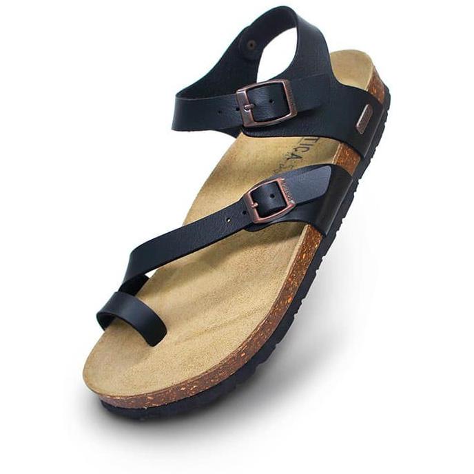 Cortica Union Sandal Pria