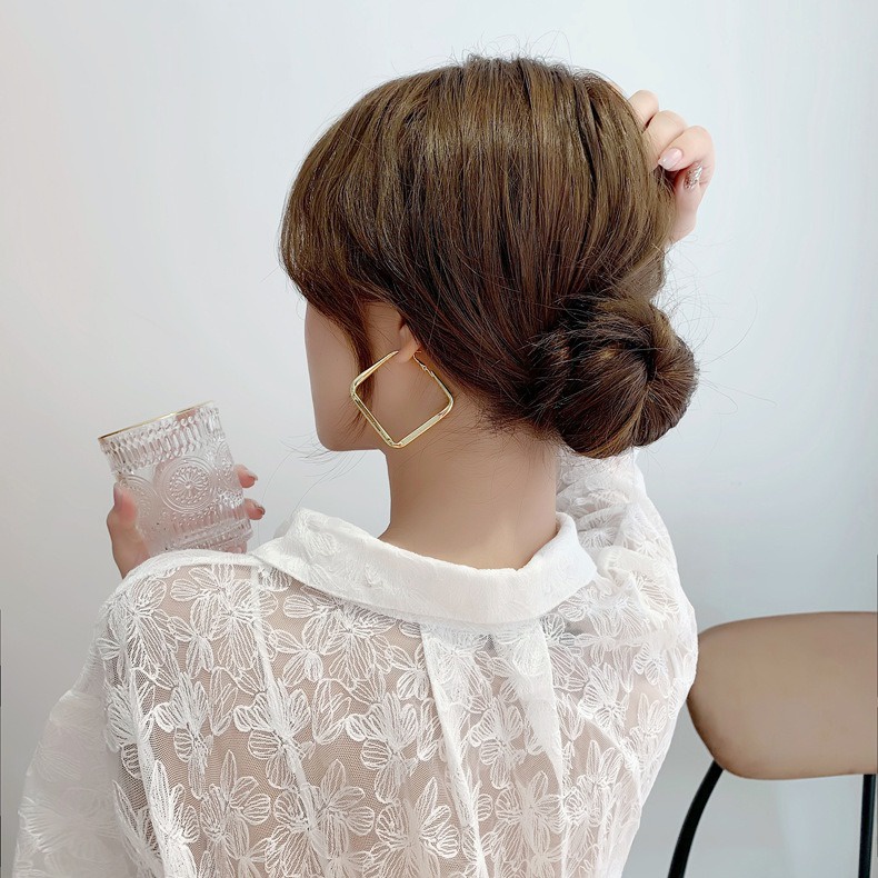 Anting Geometris Besar Anti Karat Bentuk Kotak warna Gold Silver Anting Titanium 5.8cm Hoop Earrings-8