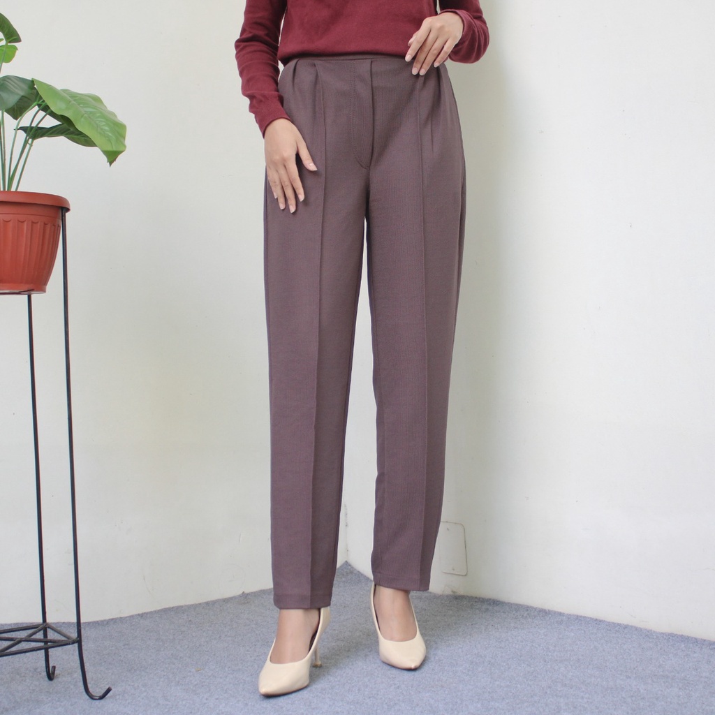 CELANA MODEL PANTS BAHAN KAIN POLOS HITAM