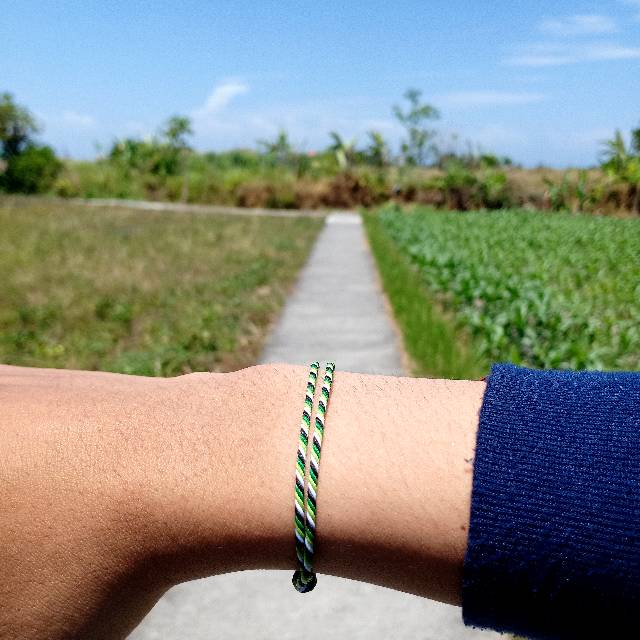 Green Savory Regae Bracelet /  Sassy Bracelet / Gelang Tangan Hijau / Gelang Tali Simple / Craftdewata