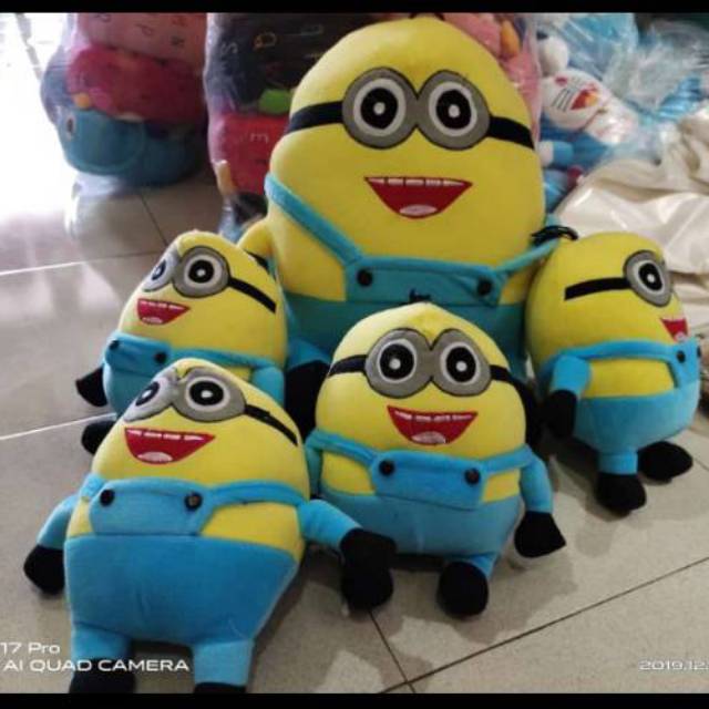 Boneka minion beranak 4.