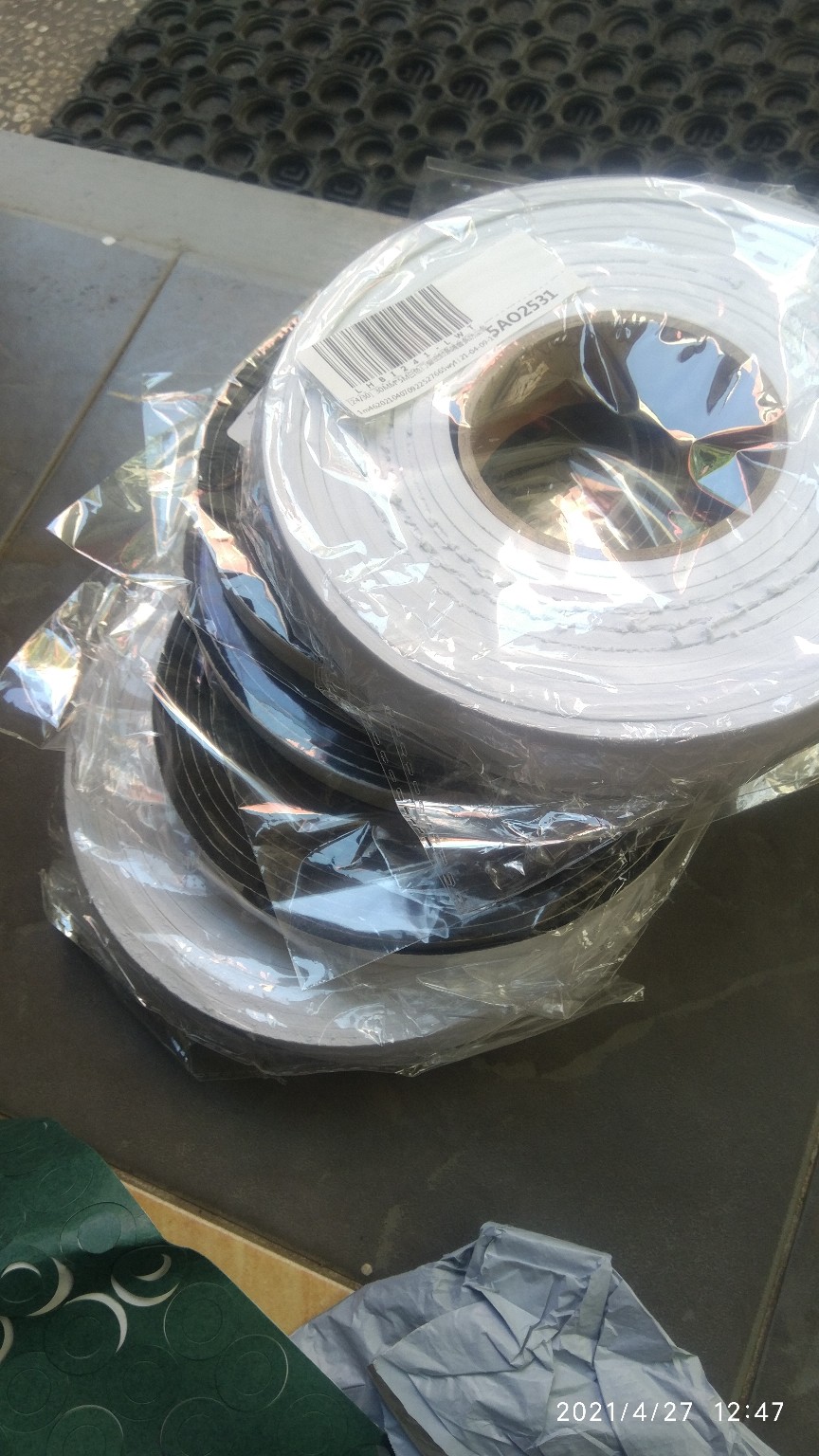 Seal Tape Karet Peredam Suara Panjang 5m Untuk Jendela / Pintu Mobil