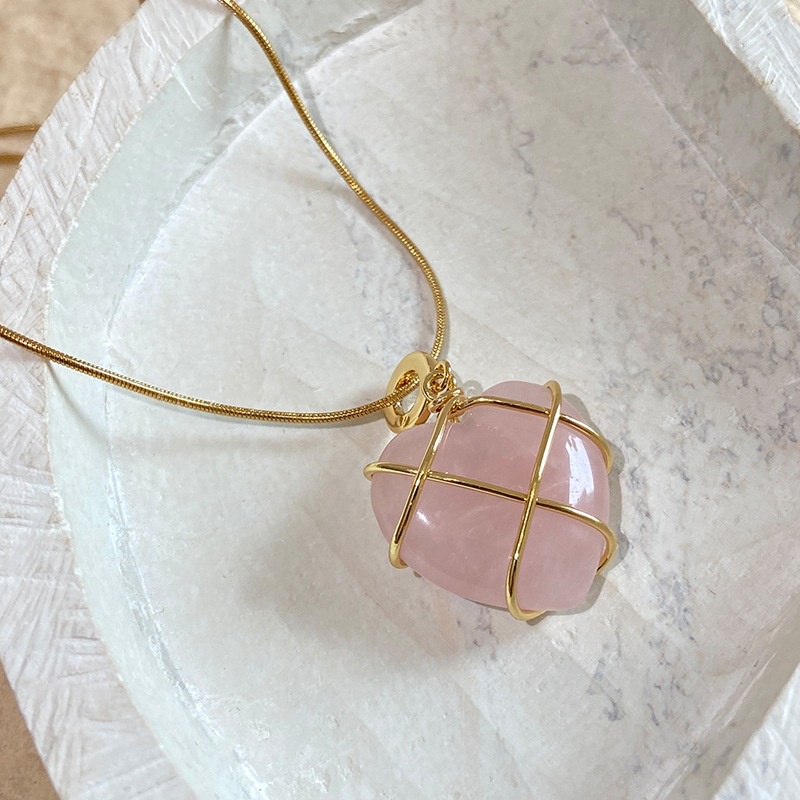 Kalung batu kristal Desain Hati Batu Bulan Transparan Tahan Karat Warna Pink Gaya Korea Untuk Pasangan