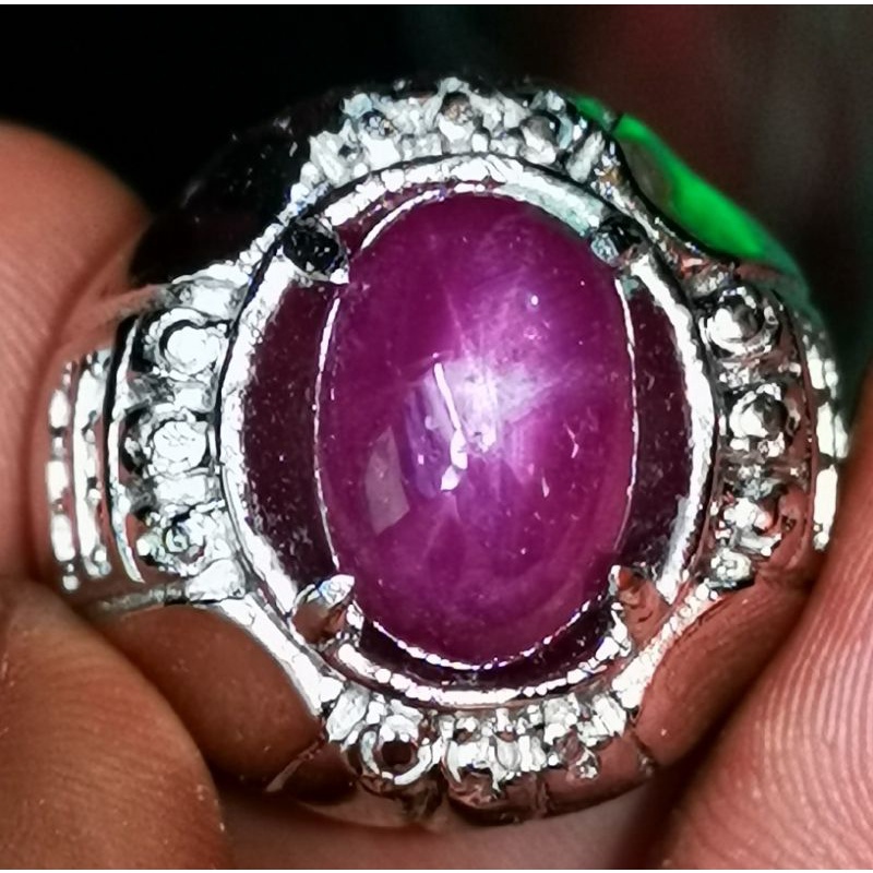 Batu asli natural ruby star