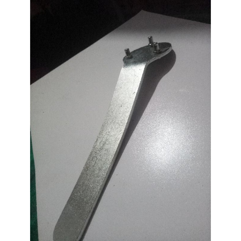 

Treker Kampas/GergajiMesin