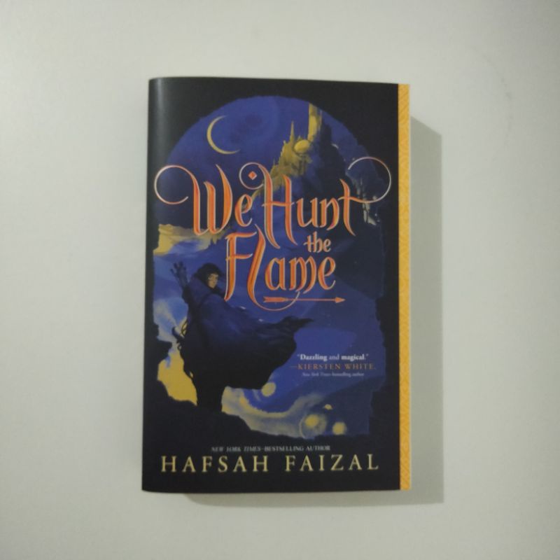 Preloved We Hunt The Flame - Hafsah Faizal [ Novel English ] ORIGINAL