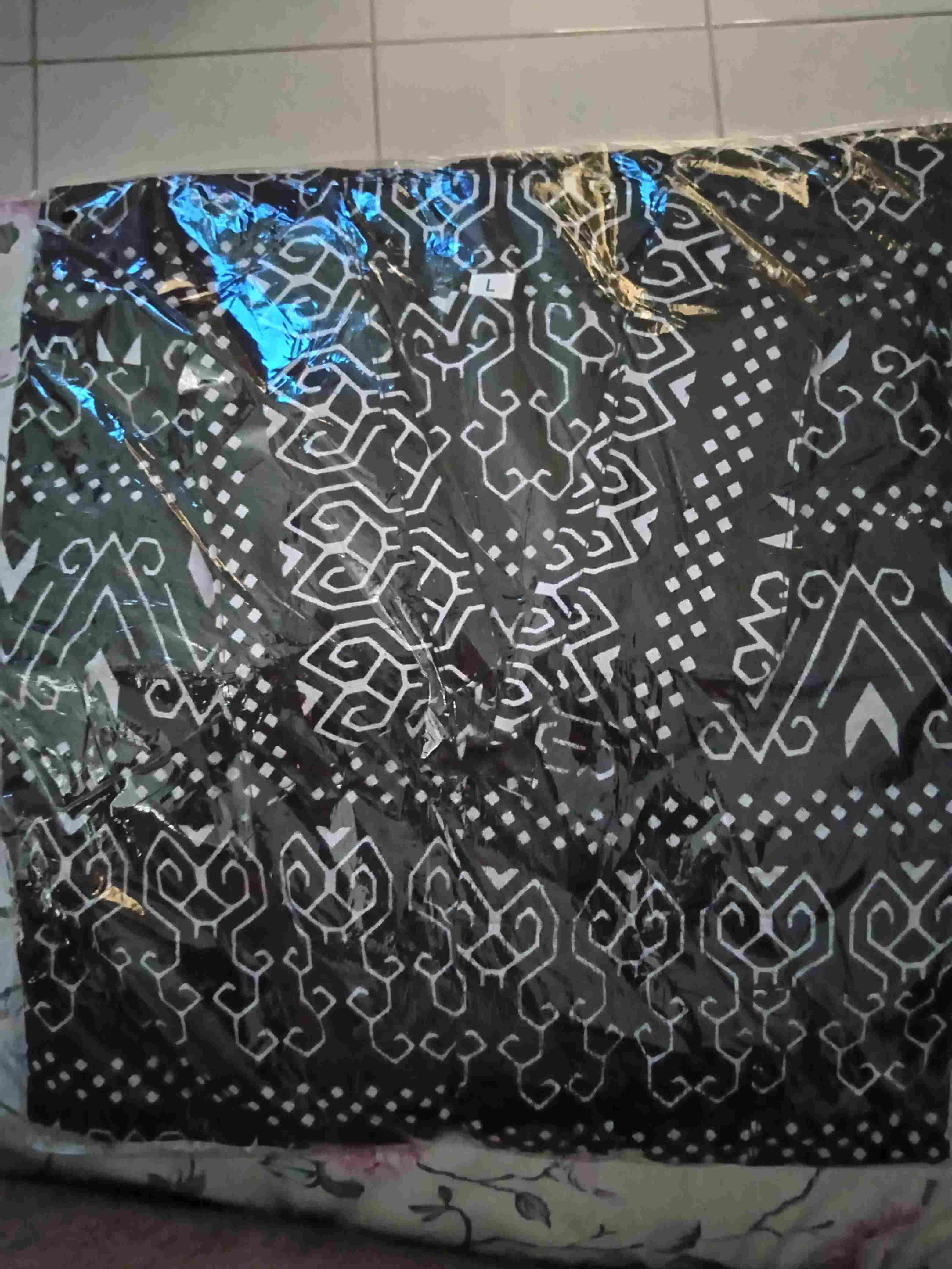 Batik Motif Semutan Monocrom Risna,hrb 021 By Bosbatik