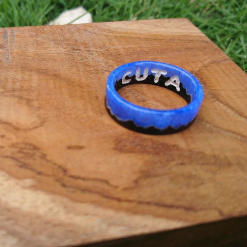 Cincin Resin Glow In The Dark Custom