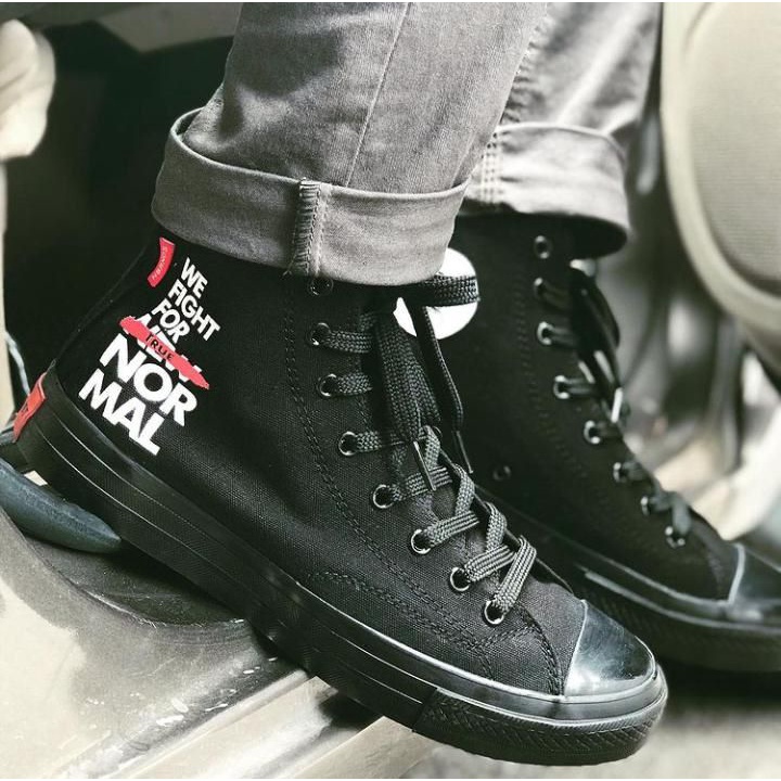 NO BRANDS SEPATU ORI HIGH