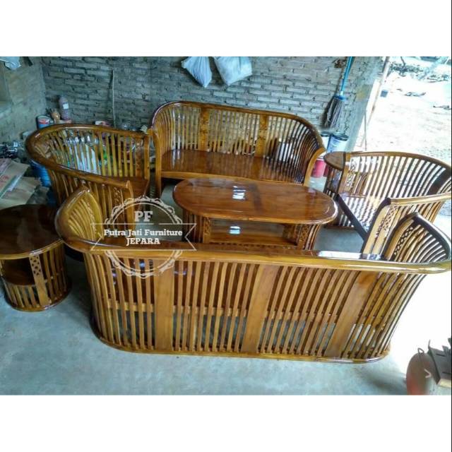 Meja Kursi Ruang Tamu Model Jari Jari - Kursi Besar Minimalis