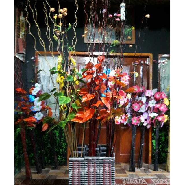 daun bunga  hias  plastik Harga perbatang ya Shopee  Indonesia