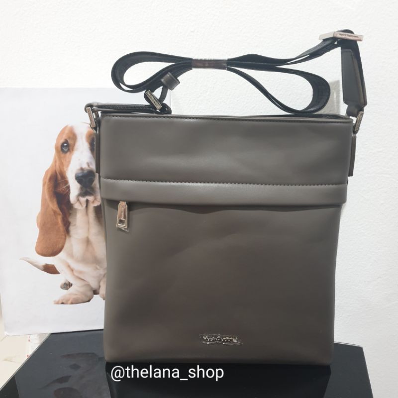 TAS SLING BAG HUSH PUPPIES PRIA ORIGINAL COUNTER SELEMPANG NEW ARRIVAL 561