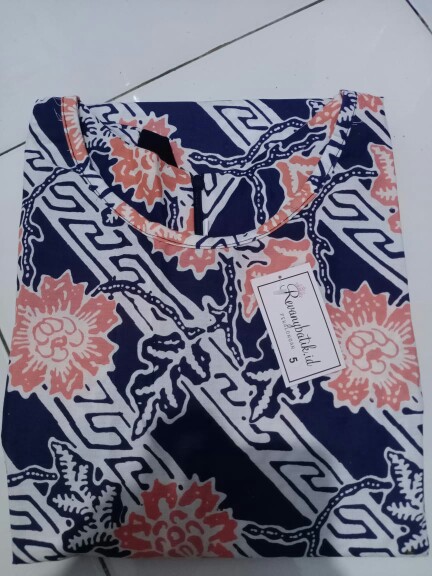Tunik Batik Kombinasi Moscrepe Polos[bunga Indah]