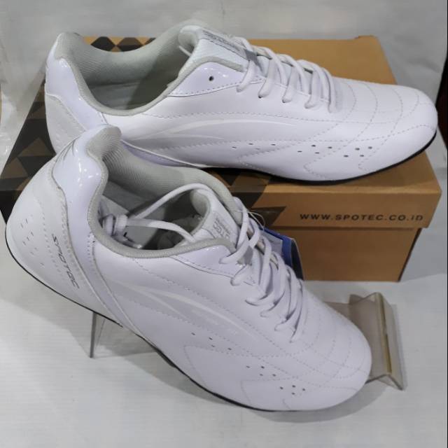 Sepatu taekwondo putih polos merk SPOTEC original art AERO
