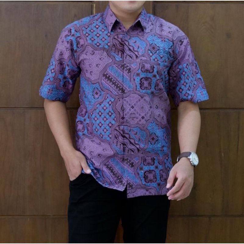 batik sekarjagad unggu katun halus furing lengan pendek