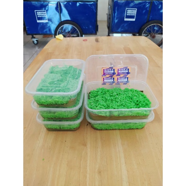 

TAPE KETAN MANIS SEGAR