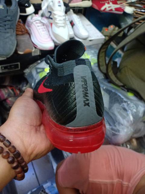 nike vapormax bred