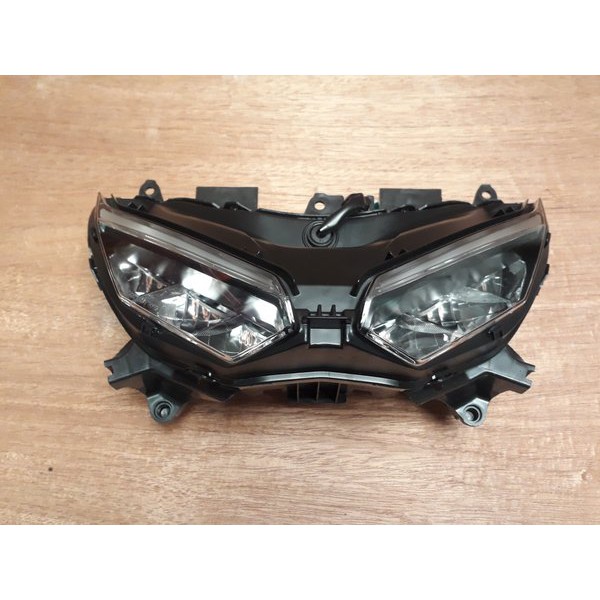 Reflektor lampu depan CBR 150 R LED. .Headlamp lampu depan CBR 150 R new fi LED