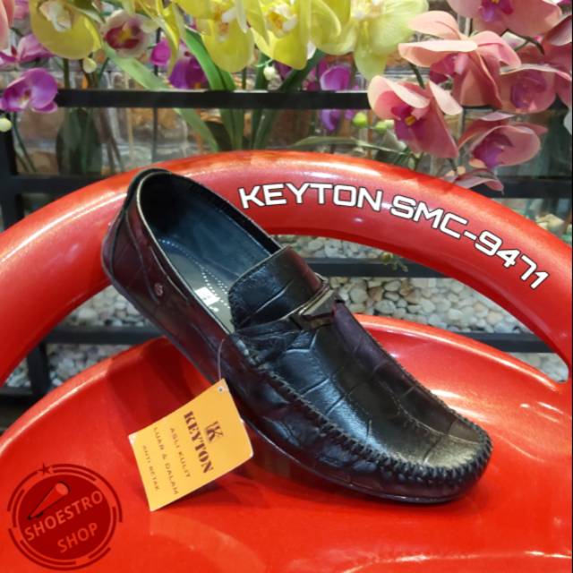 KEYTON Sepatu Kulit Pria Casual